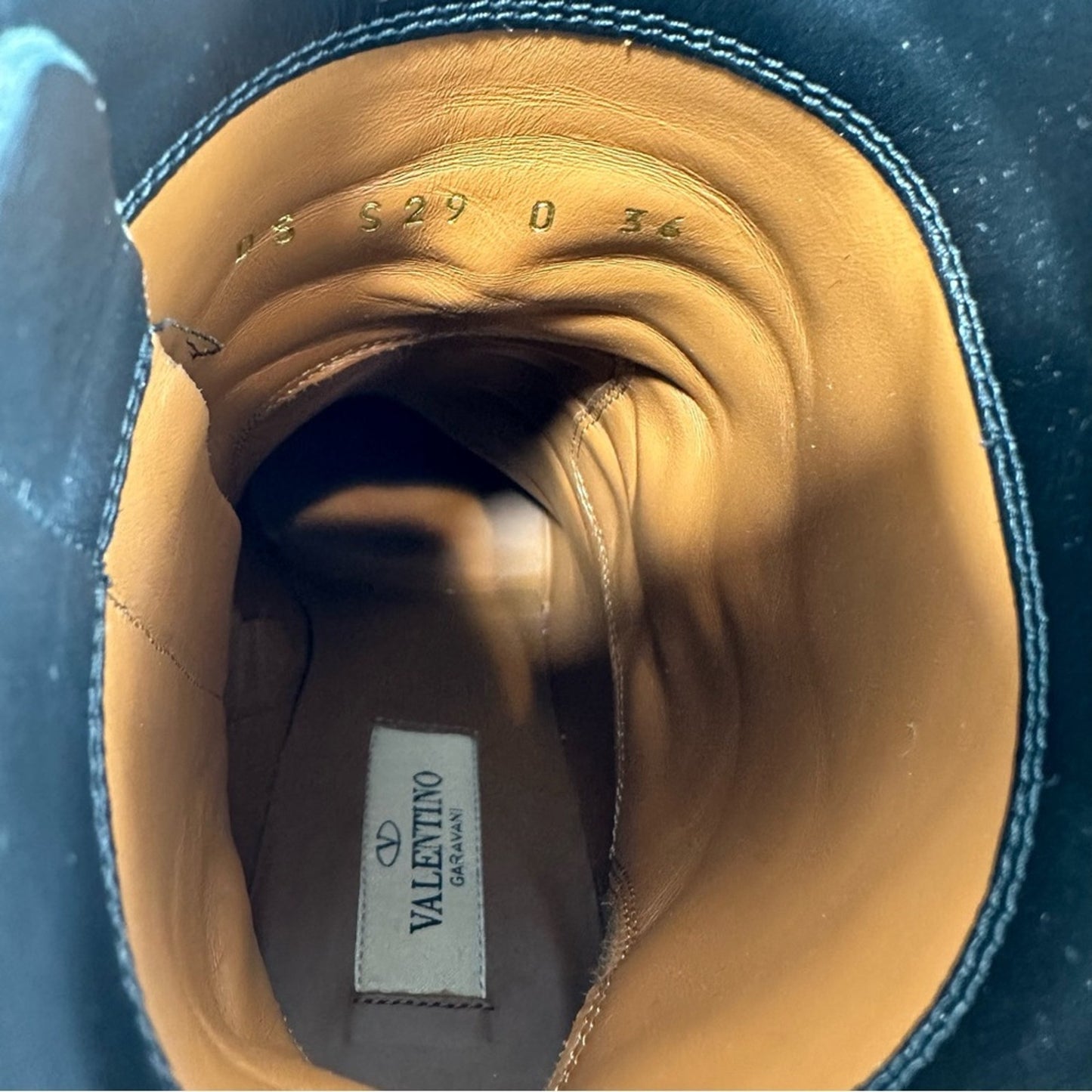 Valentino Garavani Rockstud Pebbled Block Heel Leather Ankle Booties Size EU 36