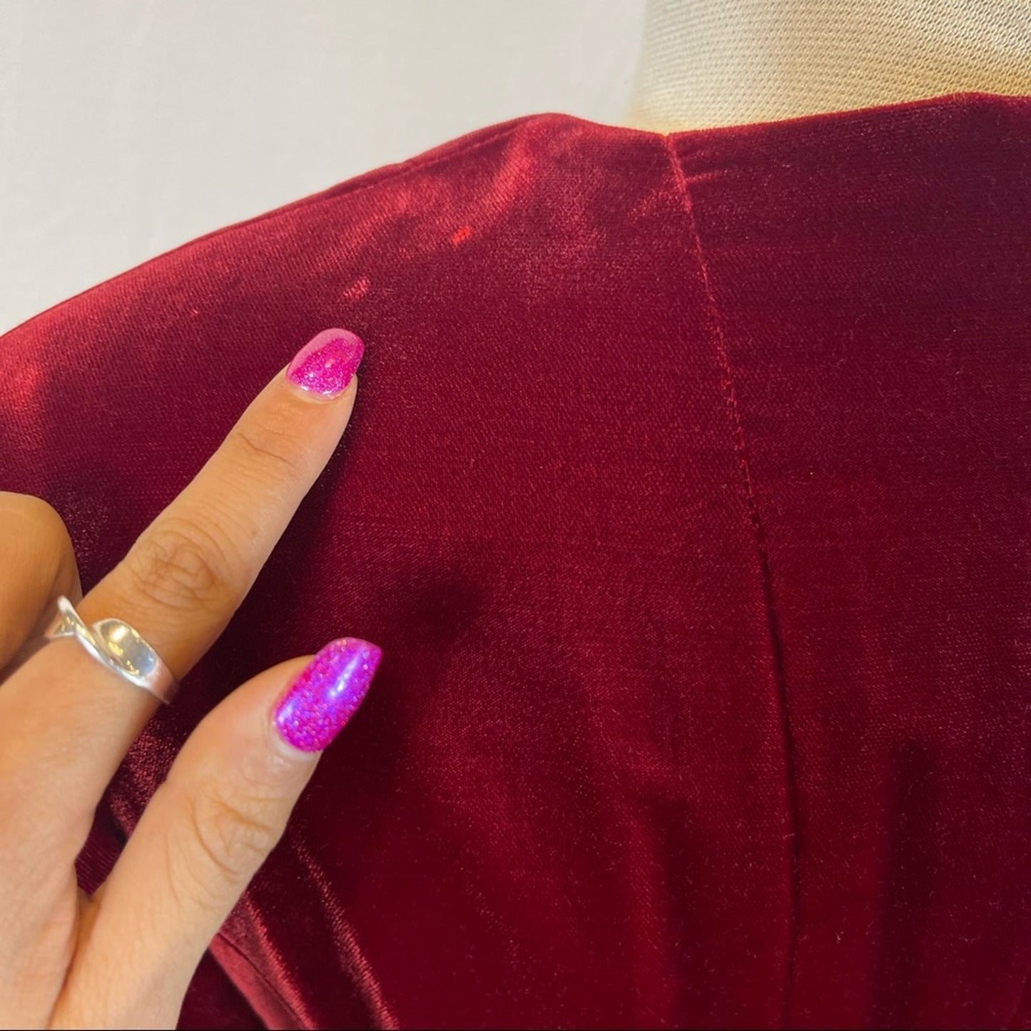 Chanel Vintage 1993 Interlocking CC buttons single breasted coat red velvet 40