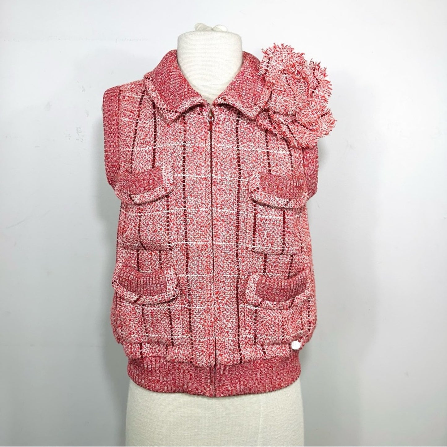 Chanel 2001 Vintage Karl Lagerfeld Spring Red White Sequin Tweed Vest FR 38 US 6