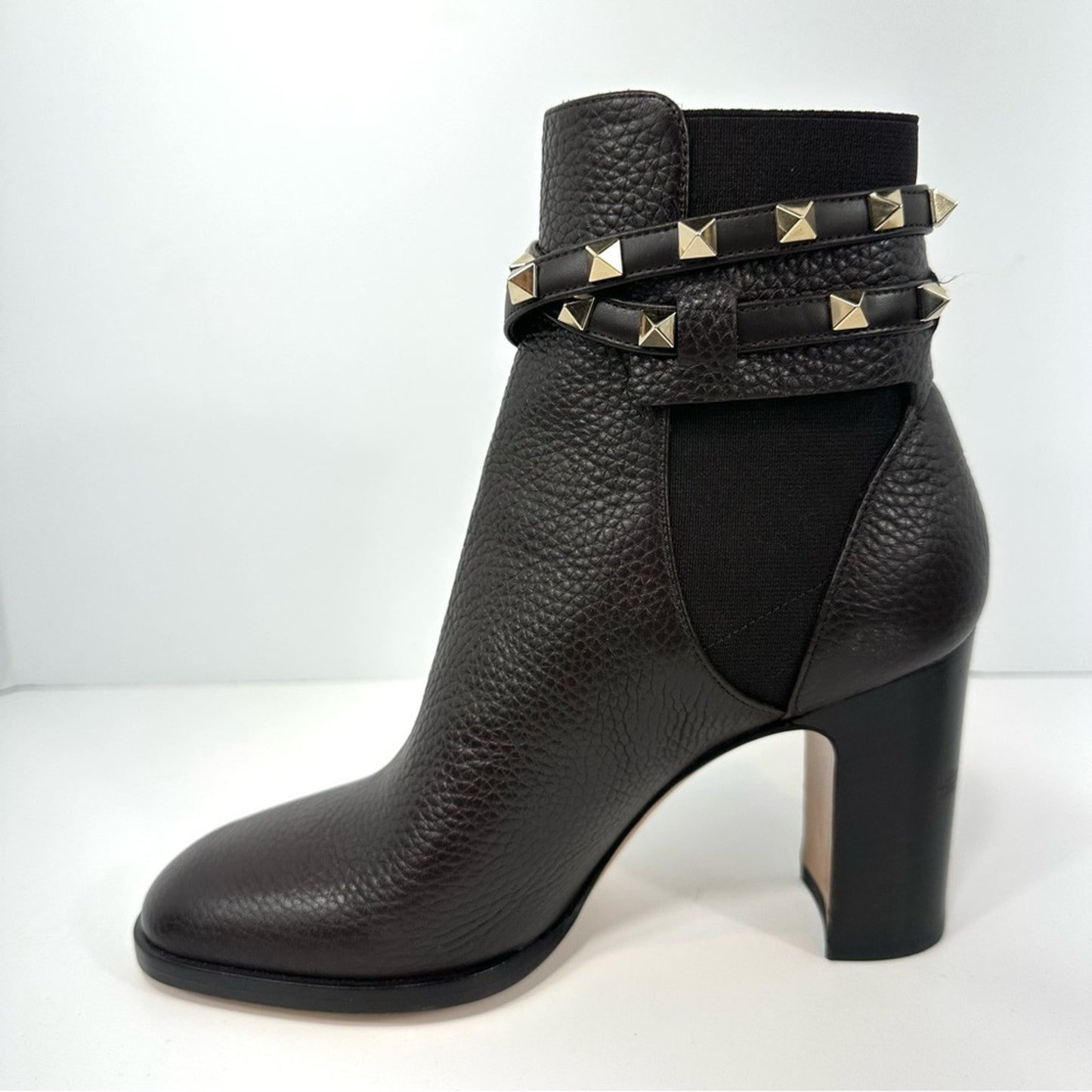 Valentino Garavani Rockstud Pebbled Block Heel Leather Ankle Booties Size EU 36