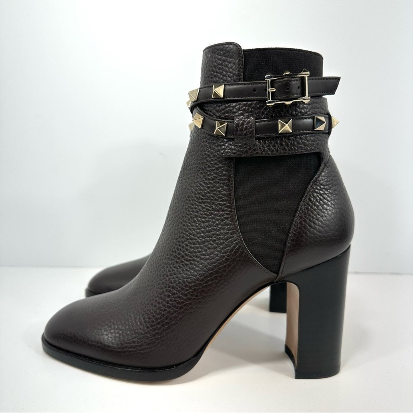 Valentino Garavani Rockstud Pebbled Block Heel Leather Ankle Booties Size EU 36