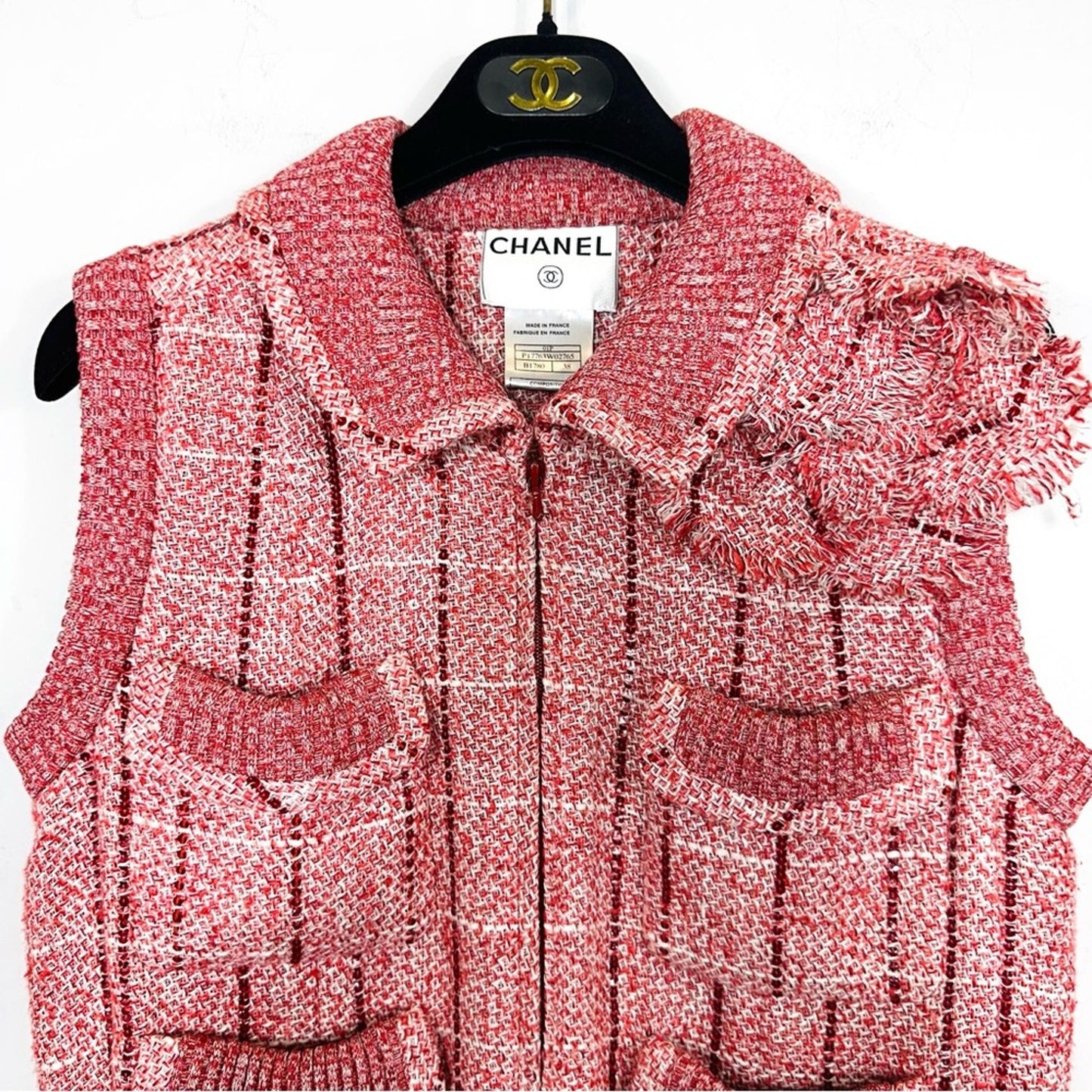 Chanel 2001 Vintage Karl Lagerfeld Spring Red White Sequin Tweed Vest FR 38 US 6