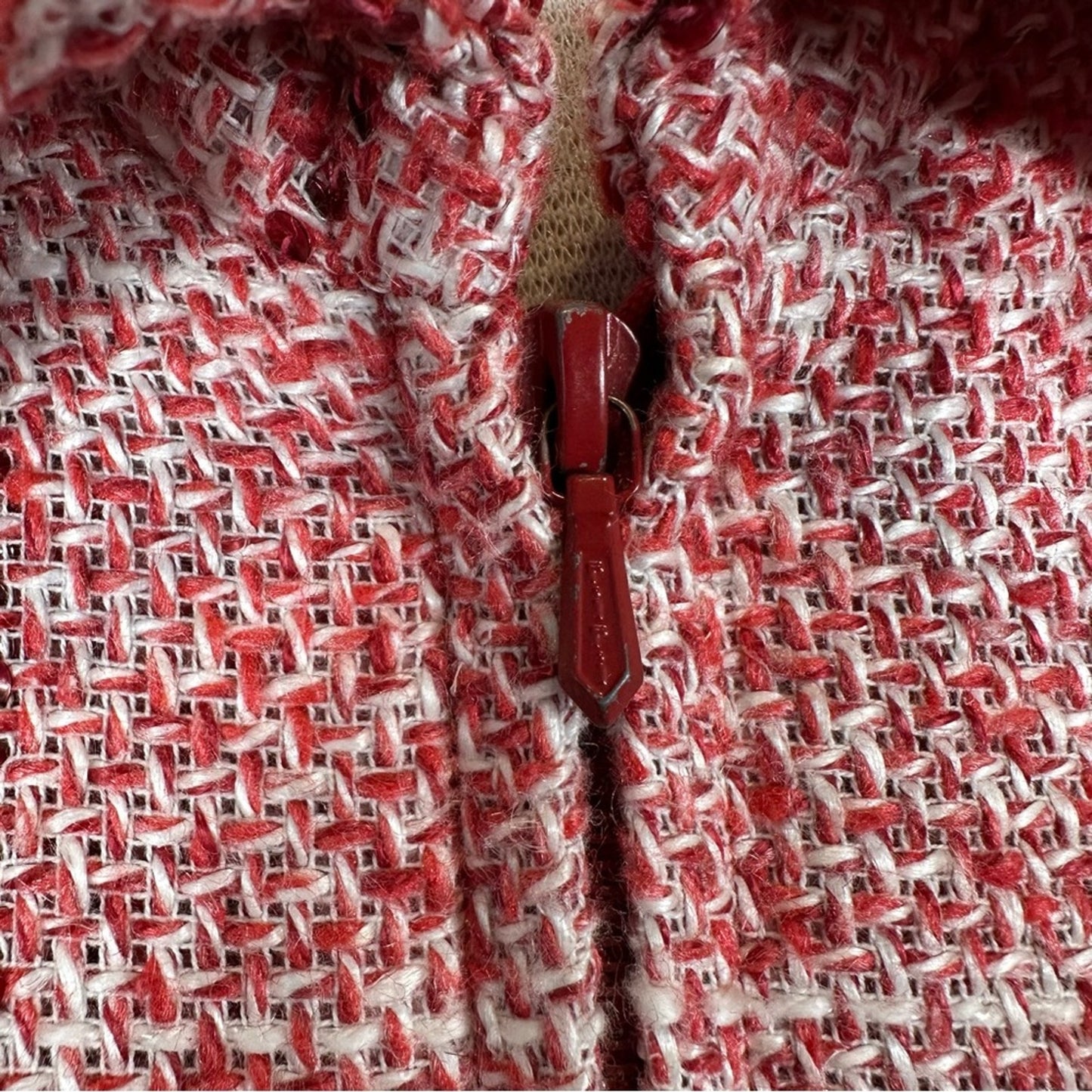Chanel 2001 Vintage Karl Lagerfeld Spring Red White Sequin Tweed Vest FR 38 US 6