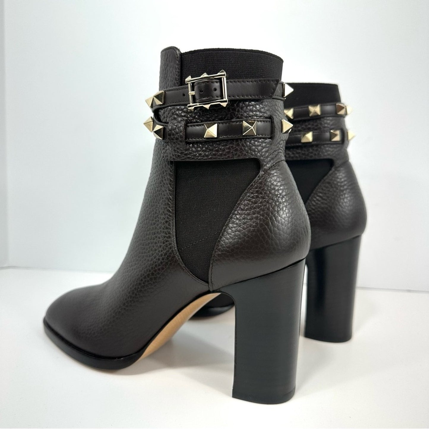 Valentino Garavani Rockstud Pebbled Block Heel Leather Ankle Booties Size EU 36