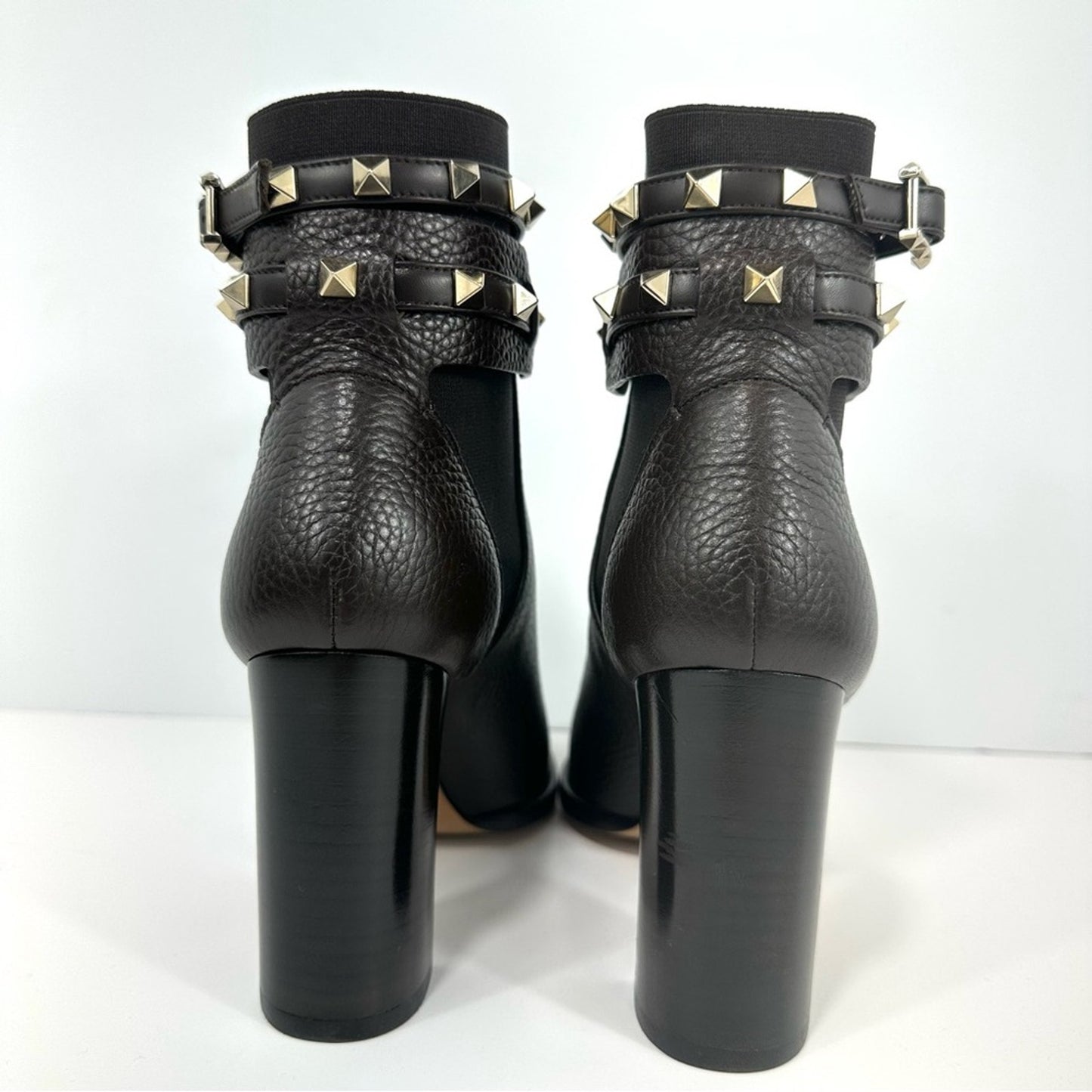 Valentino Garavani Rockstud Pebbled Block Heel Leather Ankle Booties Size EU 36