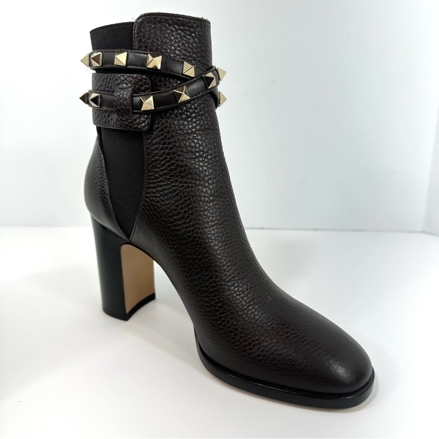 Valentino Garavani Rockstud Pebbled Block Heel Leather Ankle Booties Size EU 36