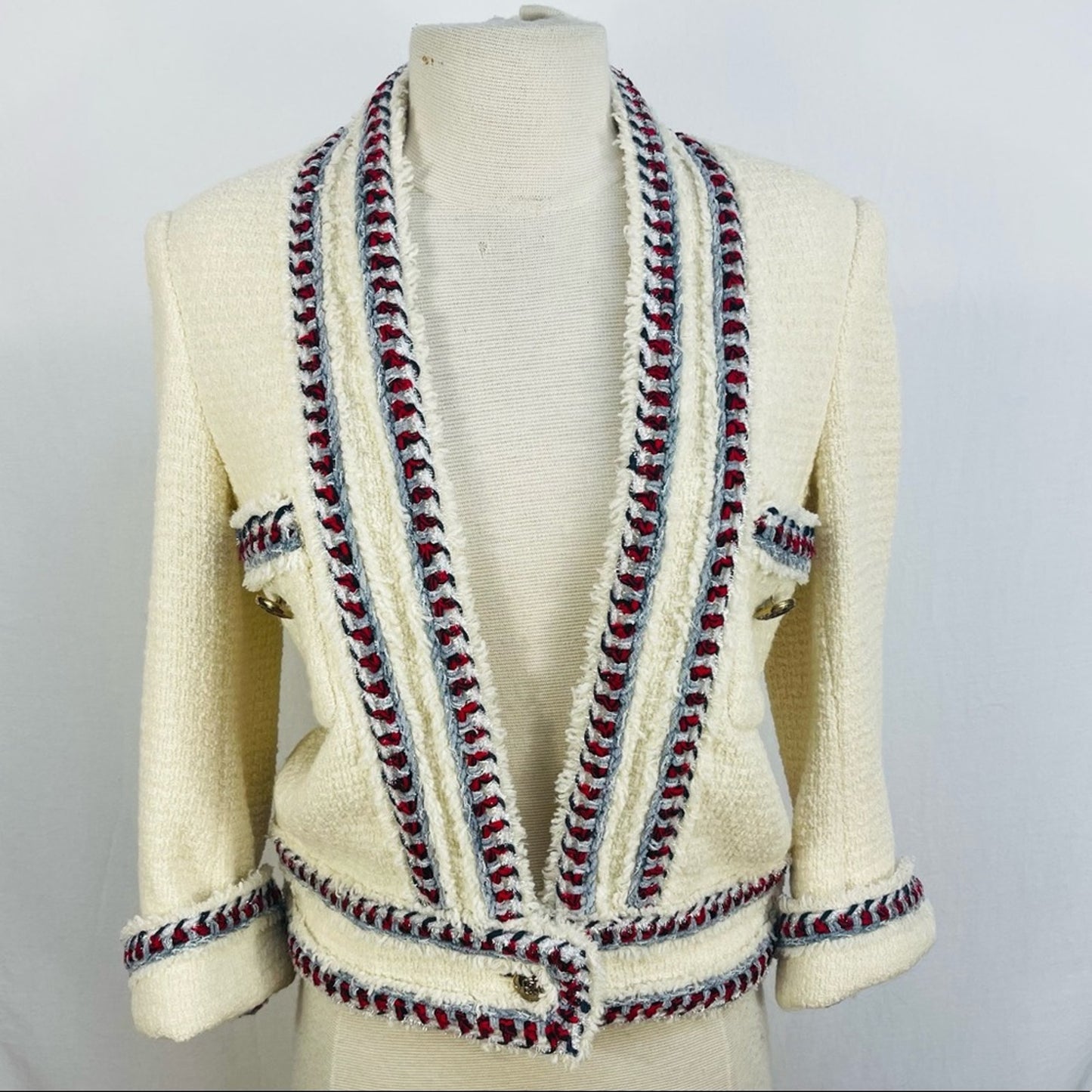 Chanel Cruise 2013 Collection White Boucle Tweed Blazer Jacket 38 Blue Red Trim